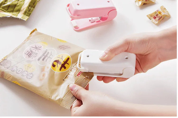 Mini Handheld Heat Bag Sealer – Portable Thermal Food Storage Sealer
